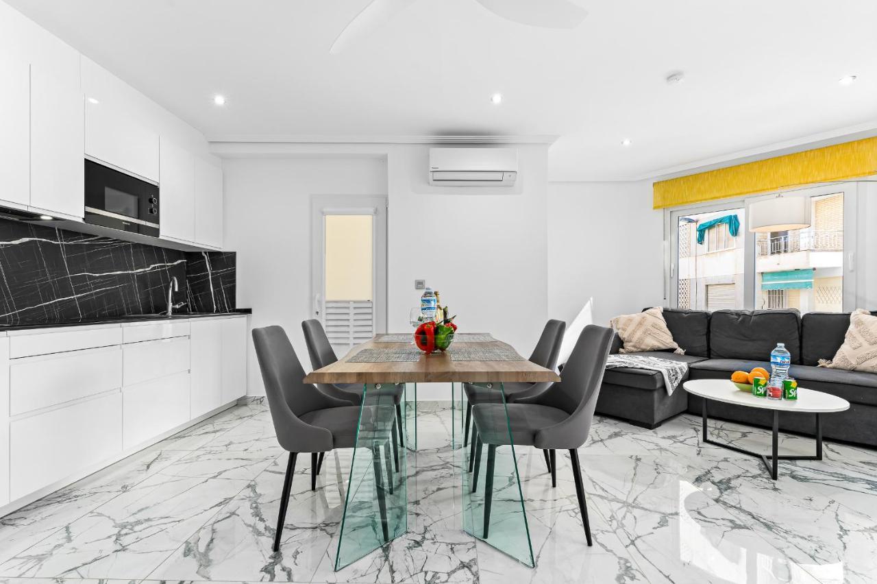 Apolo Beach Front - Sea View Luxury Apartment 托雷维耶哈 外观 照片