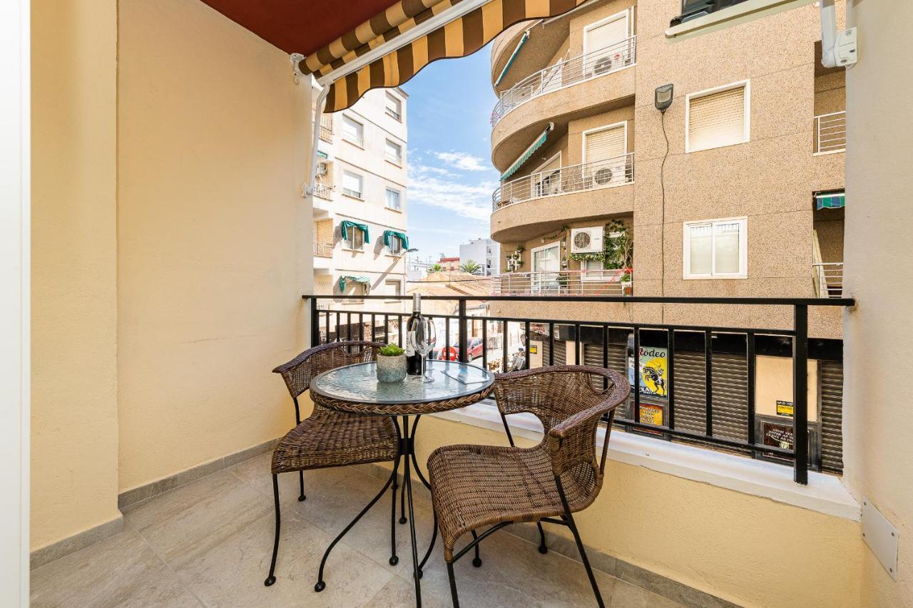 Apolo Beach Front - Sea View Luxury Apartment 托雷维耶哈 外观 照片